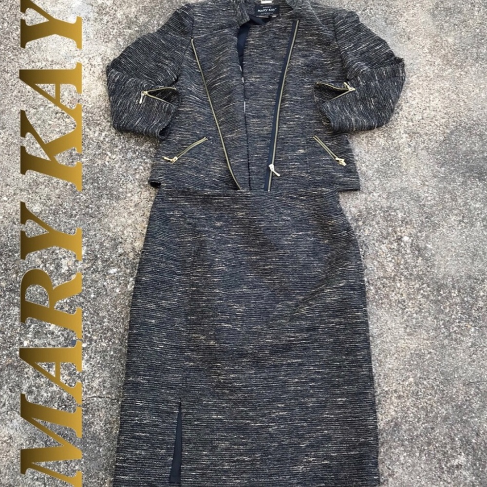 Mary Kay Woman’s Blazor Skirt Suit by Twinhill